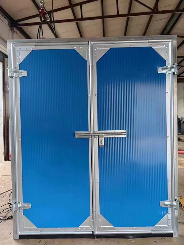 渭源工业平开门