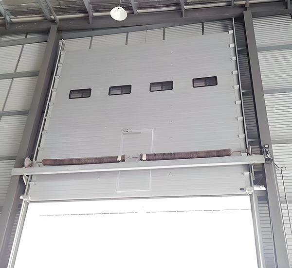 渭源工业滑升门