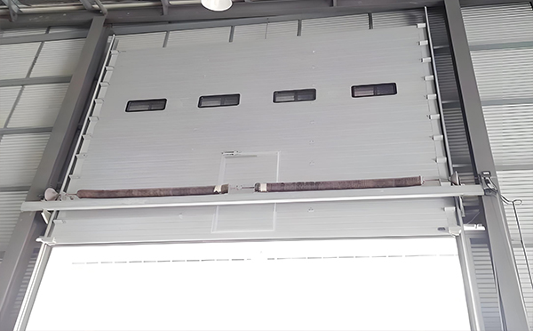 渭源工业滑升门