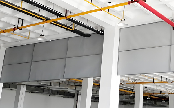 商场防烟分区常闭节点：渭源挡烟垂壁高度与控制器接线图解