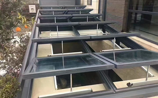 某轨道交通车辆维修车间渭源排烟窗应用