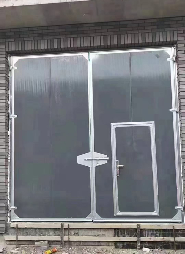 渭源工业平开门在大型设备制造车间的应用实例