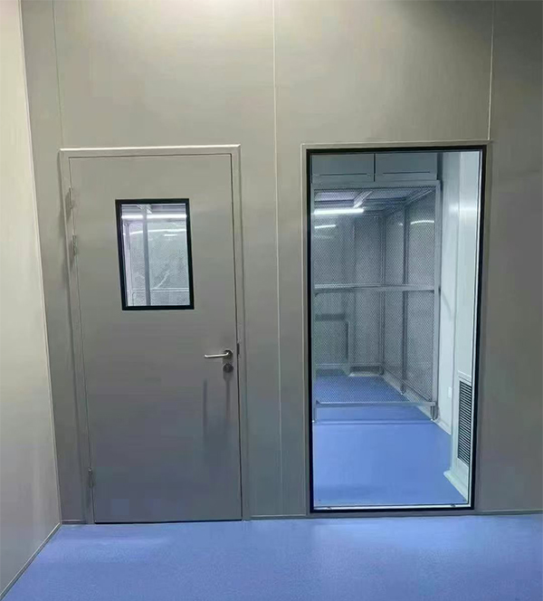 学校教学楼完成渭源防火门标准化安装